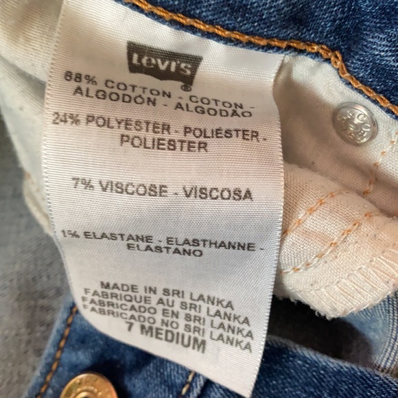 REDUCED!!Womans levis  535 leggings eans - Picture 3 of 5